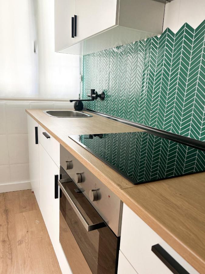 Apartamento Plaza Castilleja de la Cuesta Eksteriør bilde